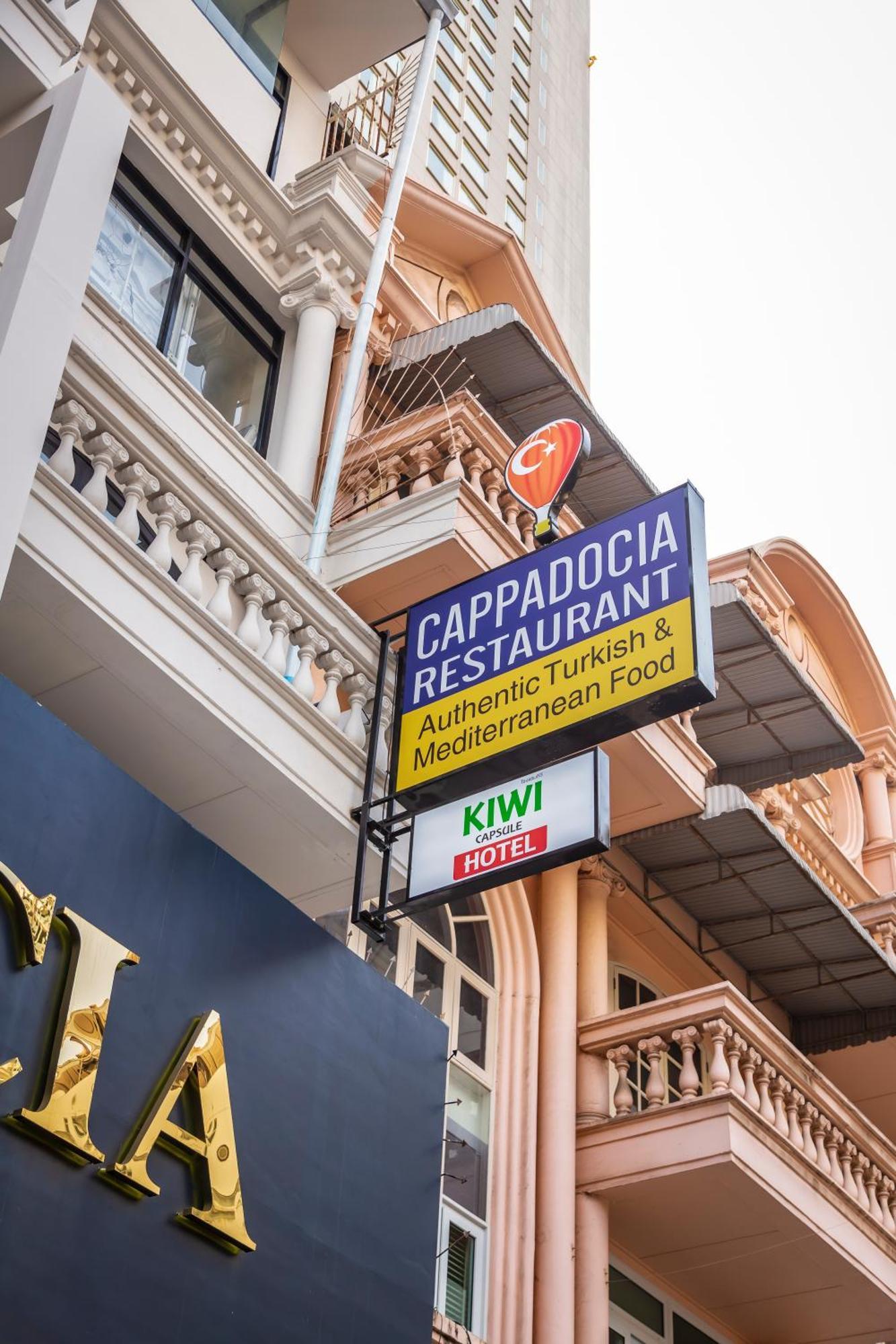 Kiwi Capsule Hotel Bangkok Zewnętrze zdjęcie
