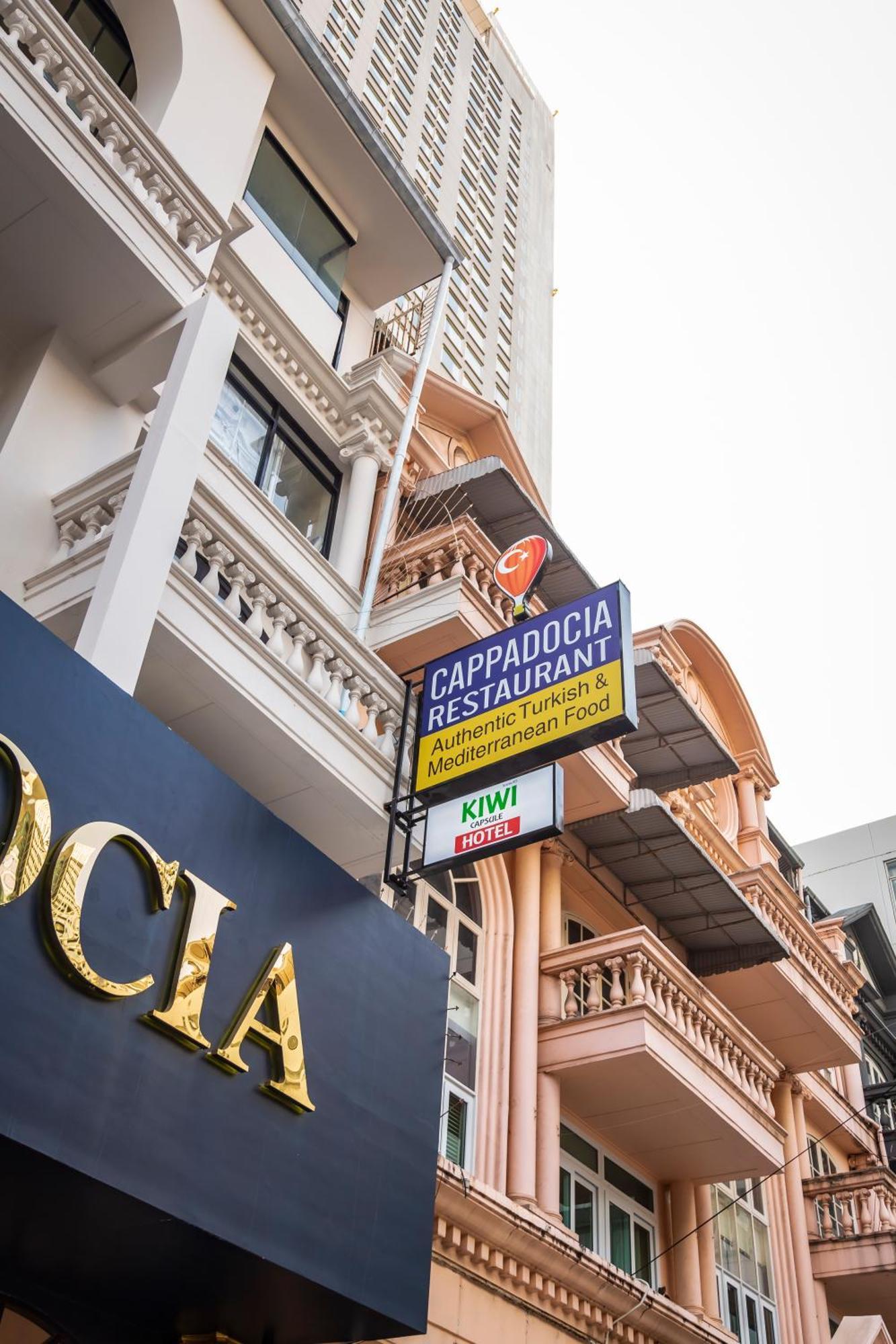 Kiwi Capsule Hotel Bangkok Zewnętrze zdjęcie